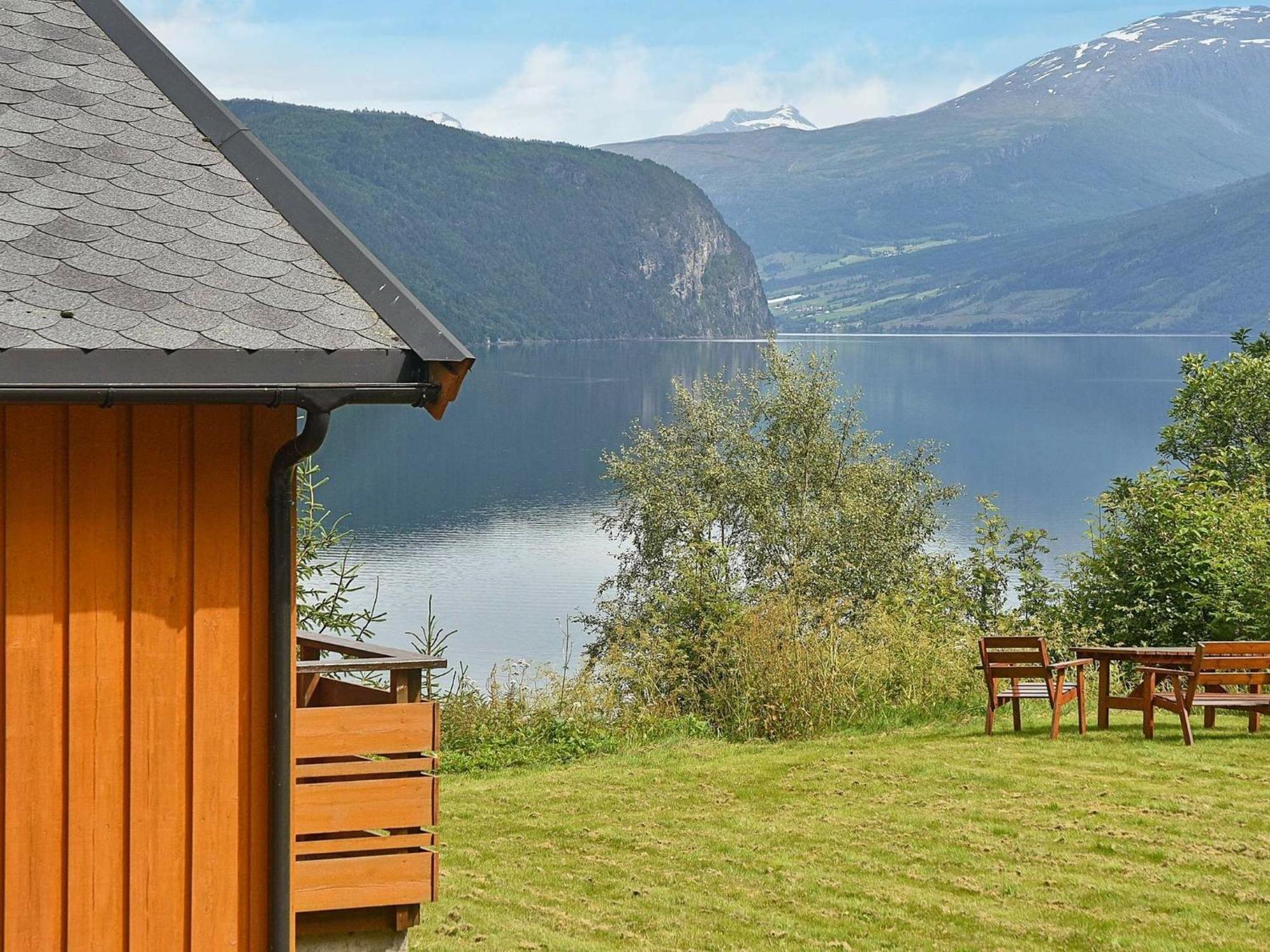 Three-Bedroom Holiday Home In Utvik 1 Reed Habitación foto